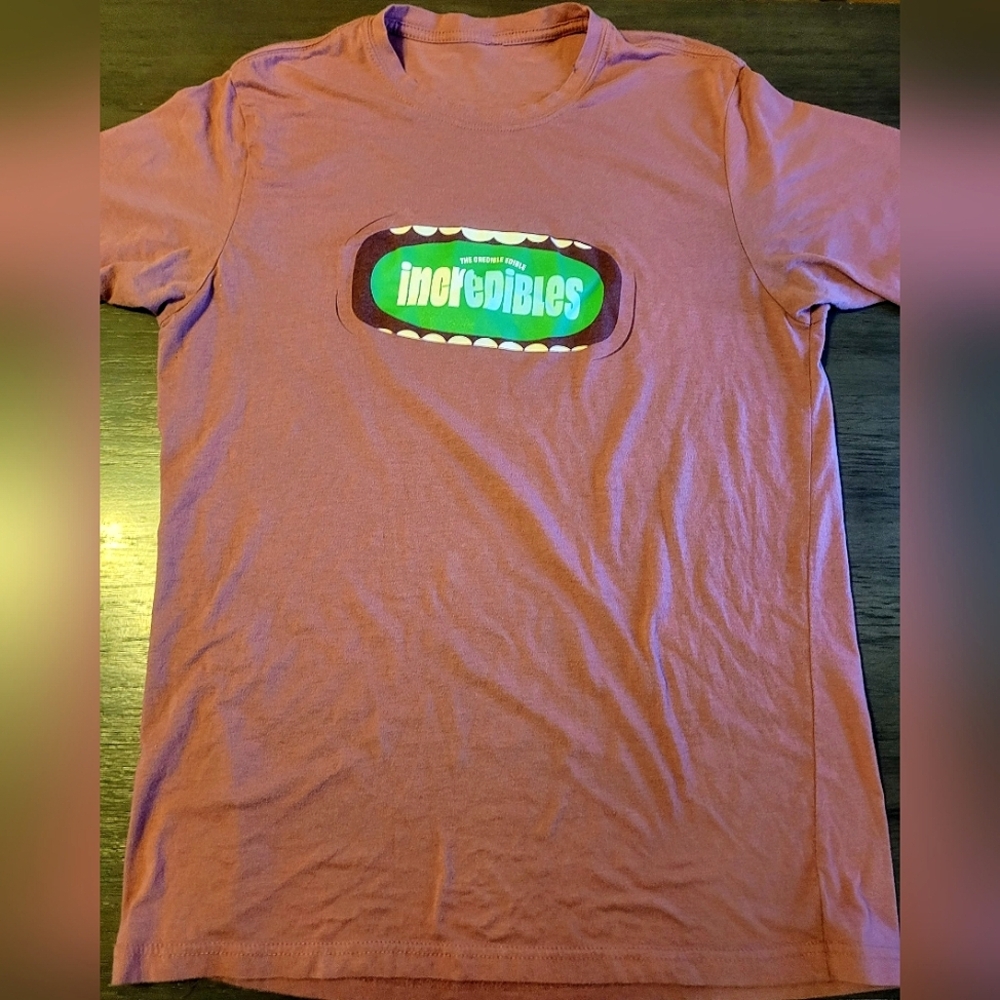 The Credible Edible Incredibles Flavor Tour 2020 Strains Large T-Shirt